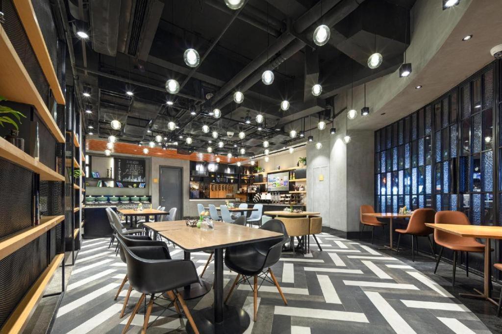 Atour X Hotel Shanghai Pudong Airport Chuansha Bagian luar foto
