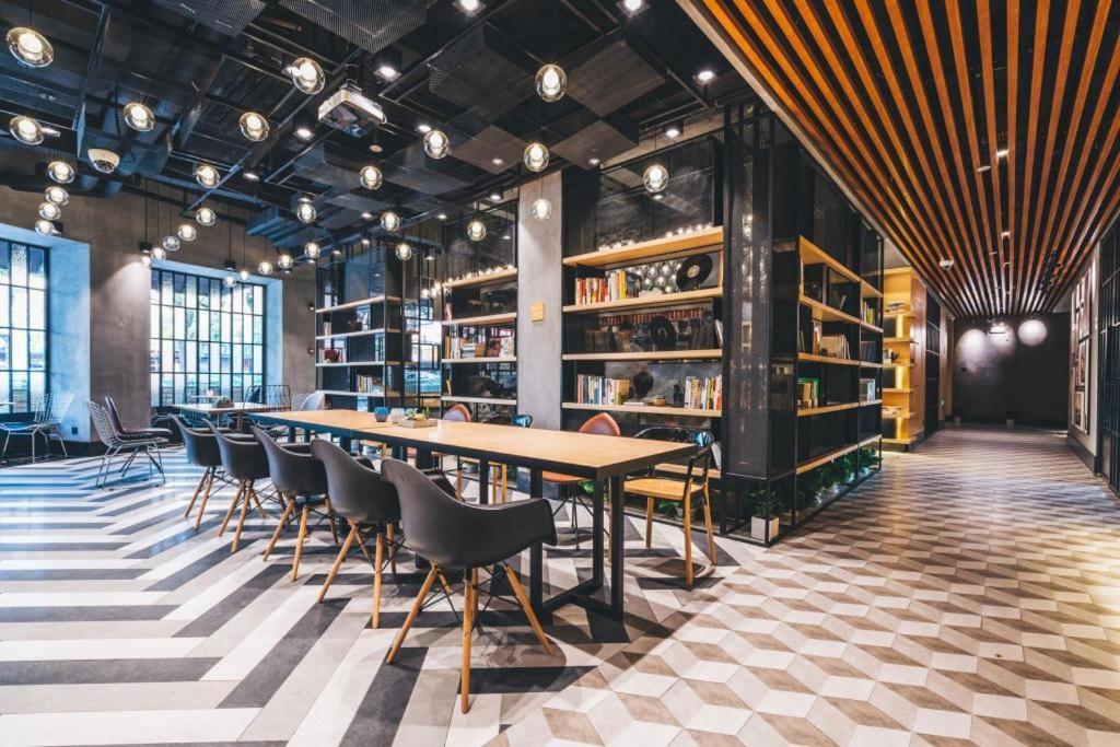 Atour X Hotel Shanghai Pudong Airport Chuansha Bagian luar foto