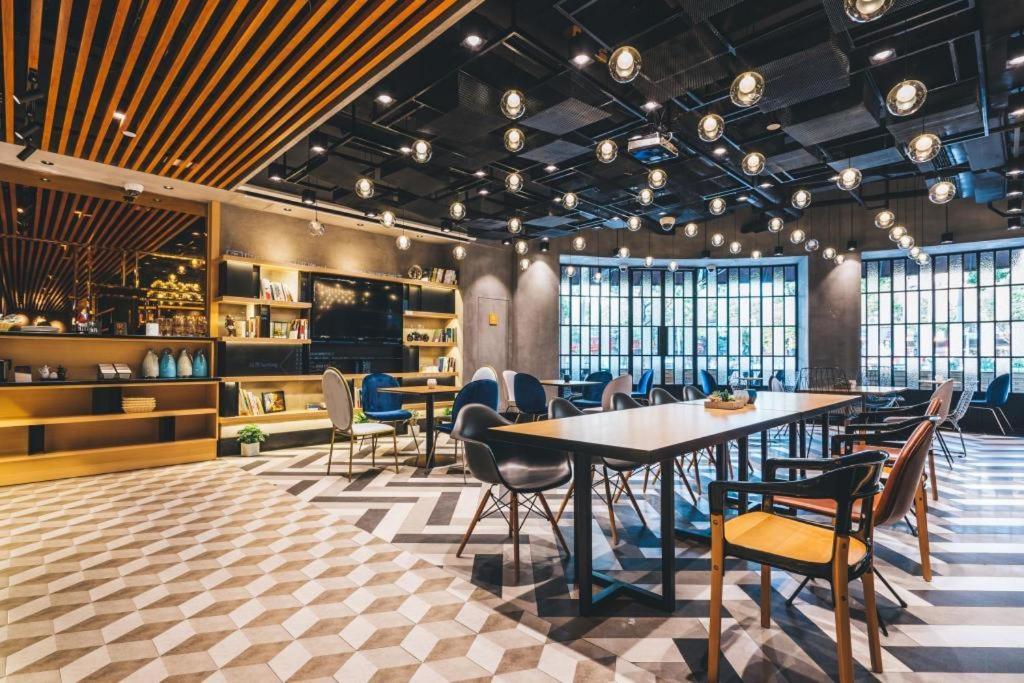Atour X Hotel Shanghai Pudong Airport Chuansha Bagian luar foto